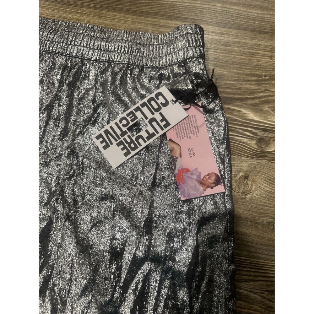 Women's Metallic Shorts - Future Collective with Alani Noelle. Size XS. NWT. U - Picture 3 of 6